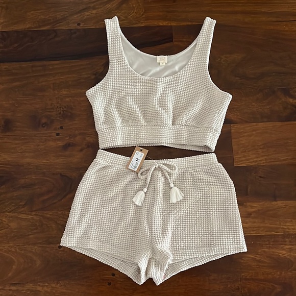 Surf Gypsy Pants - NWT Surf Gypsy Short and Crop Top Set